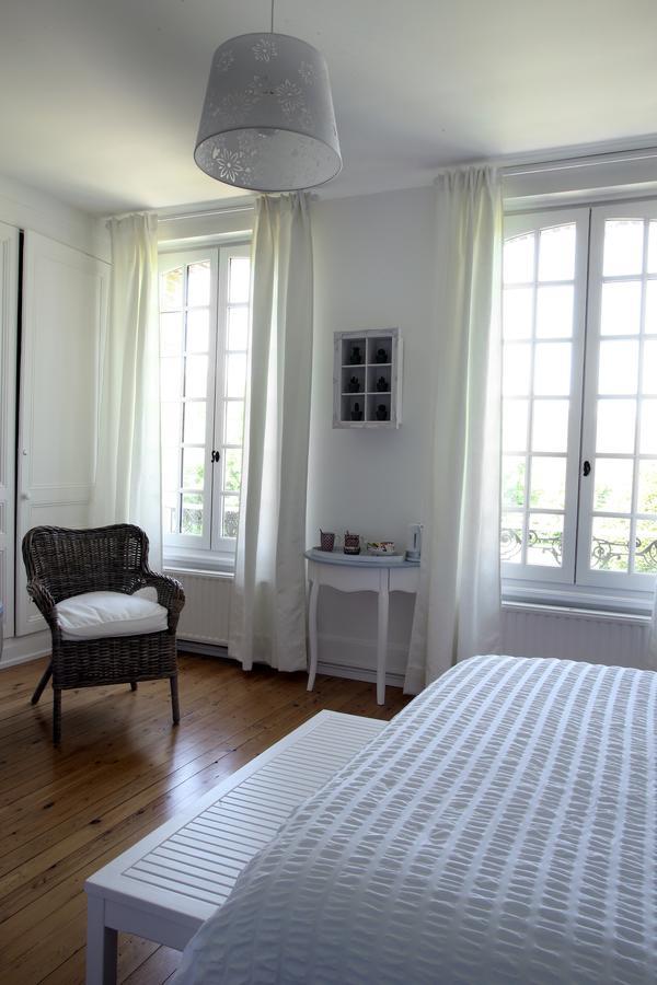 Bed and Breakfast Manoir Le Mesnil Сен-Мартен-о-Шартрен Экстерьер фото
